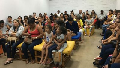 Famílias participam de encontro no Espaço de Cidadania do DF