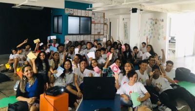 Conviventes de Manaus reunidos durante o programa Intercâmbio Literário
