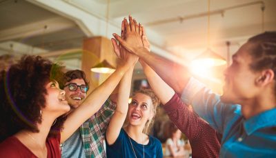 De que forma as instituições de ensino podem se conectar com as empresas?
