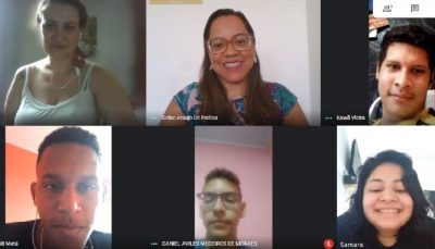 Jovens do Espaço de Cidadania junto